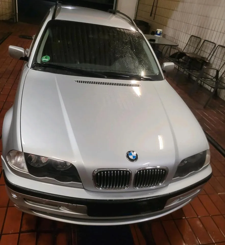 BMW E46 320I