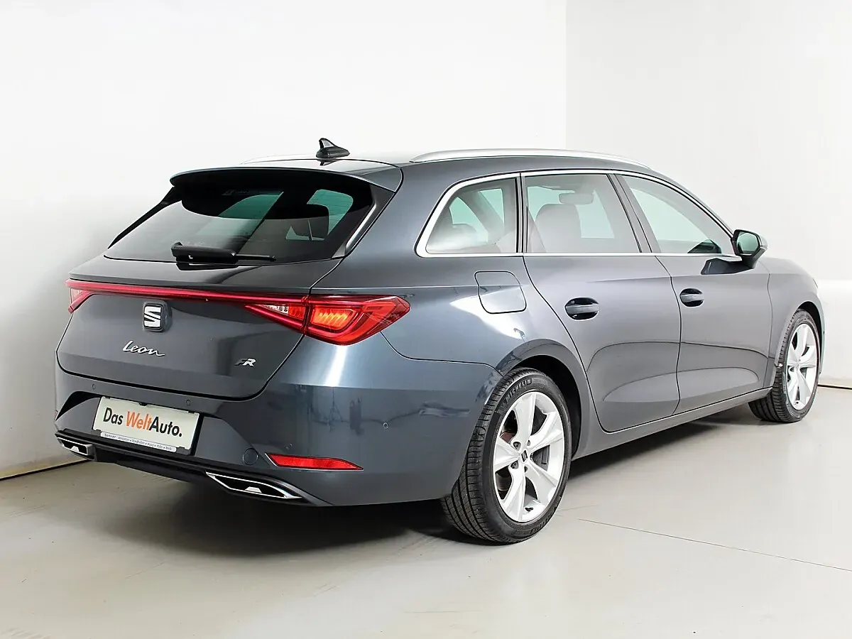 Seat Leon 2021 photo 2