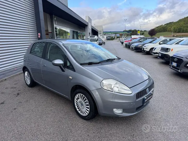 Fiat Grande Punto 2007 photo 3