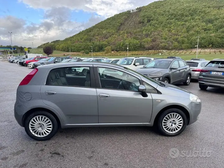 Fiat Grande Punto 2007 photo 4