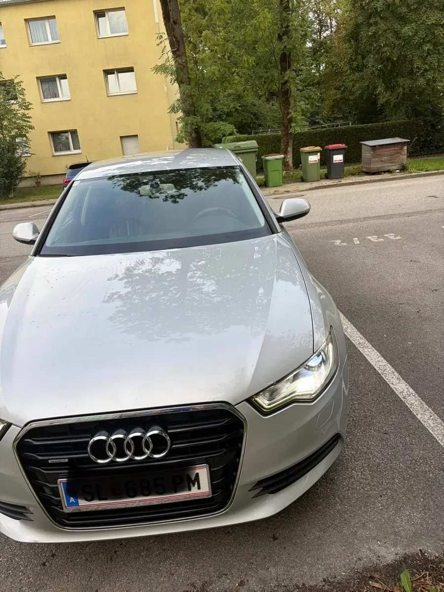 Audi A6 2011 photo 2