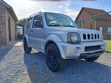 Suzuki Jimny 2000 photo 2