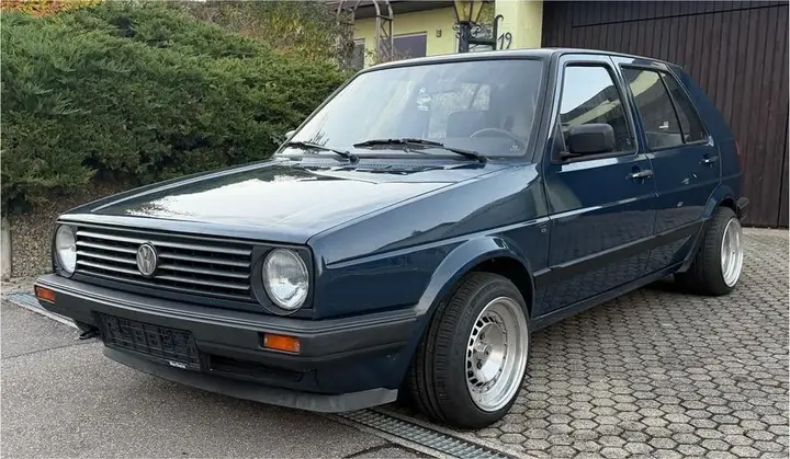 Volkswagen Golf 2