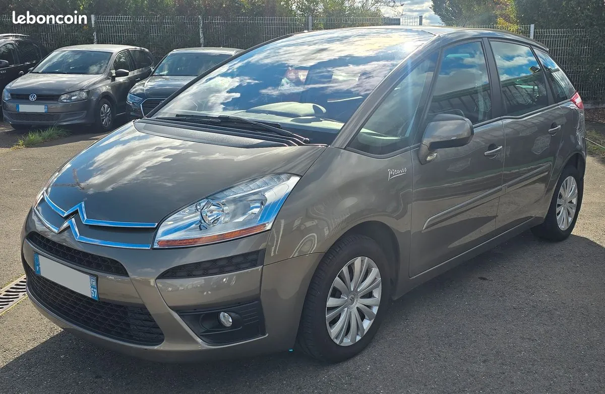 Citroen C4 Picasso 2010 photo 5