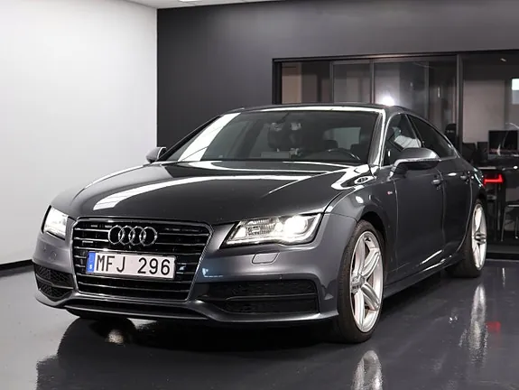 Audi A7 2012 photo 2