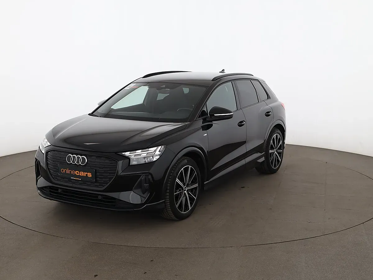 Audi Q4 2022 photo 2