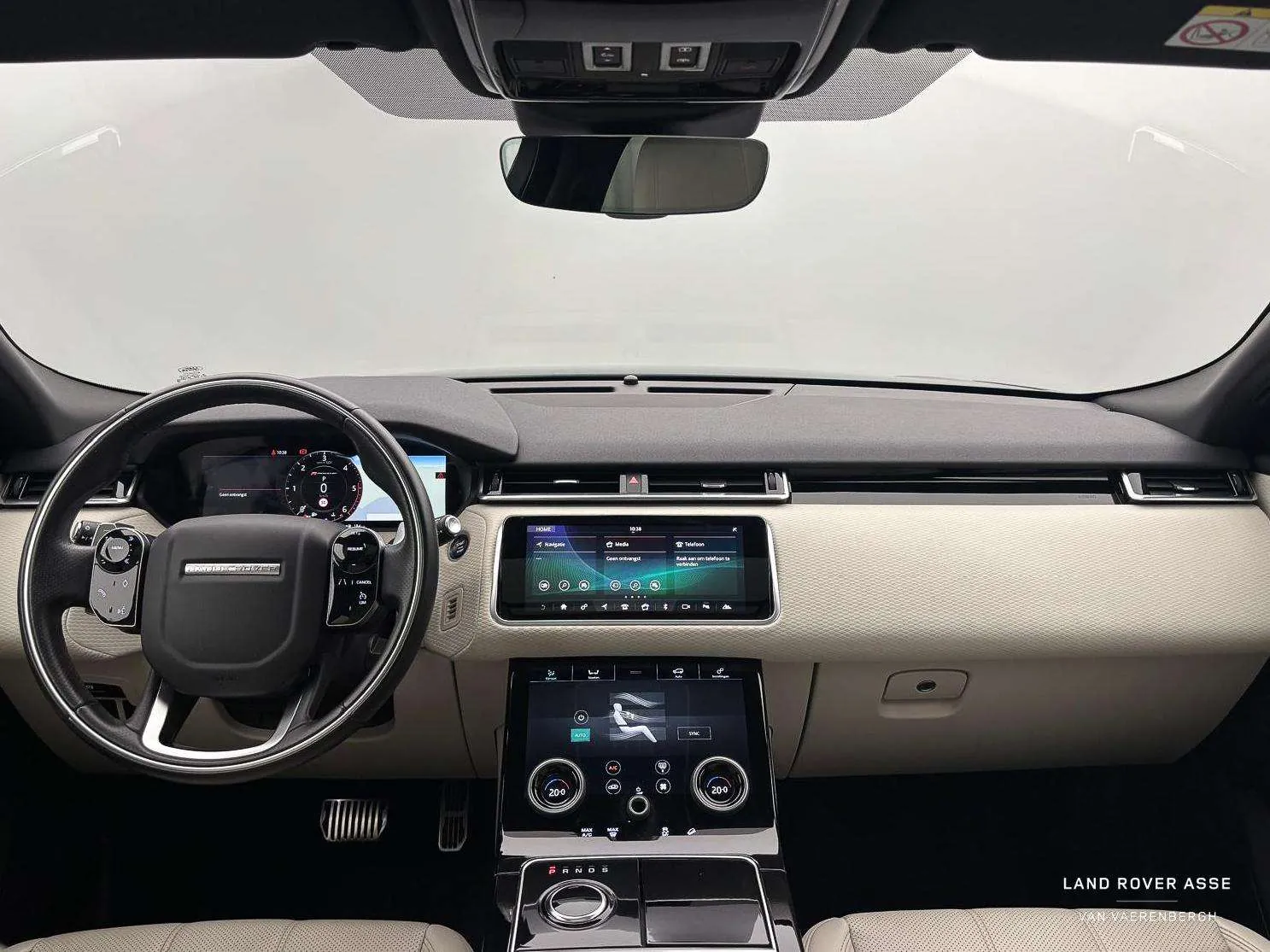 Land Rover Range Rover Velar 2020 photo 4