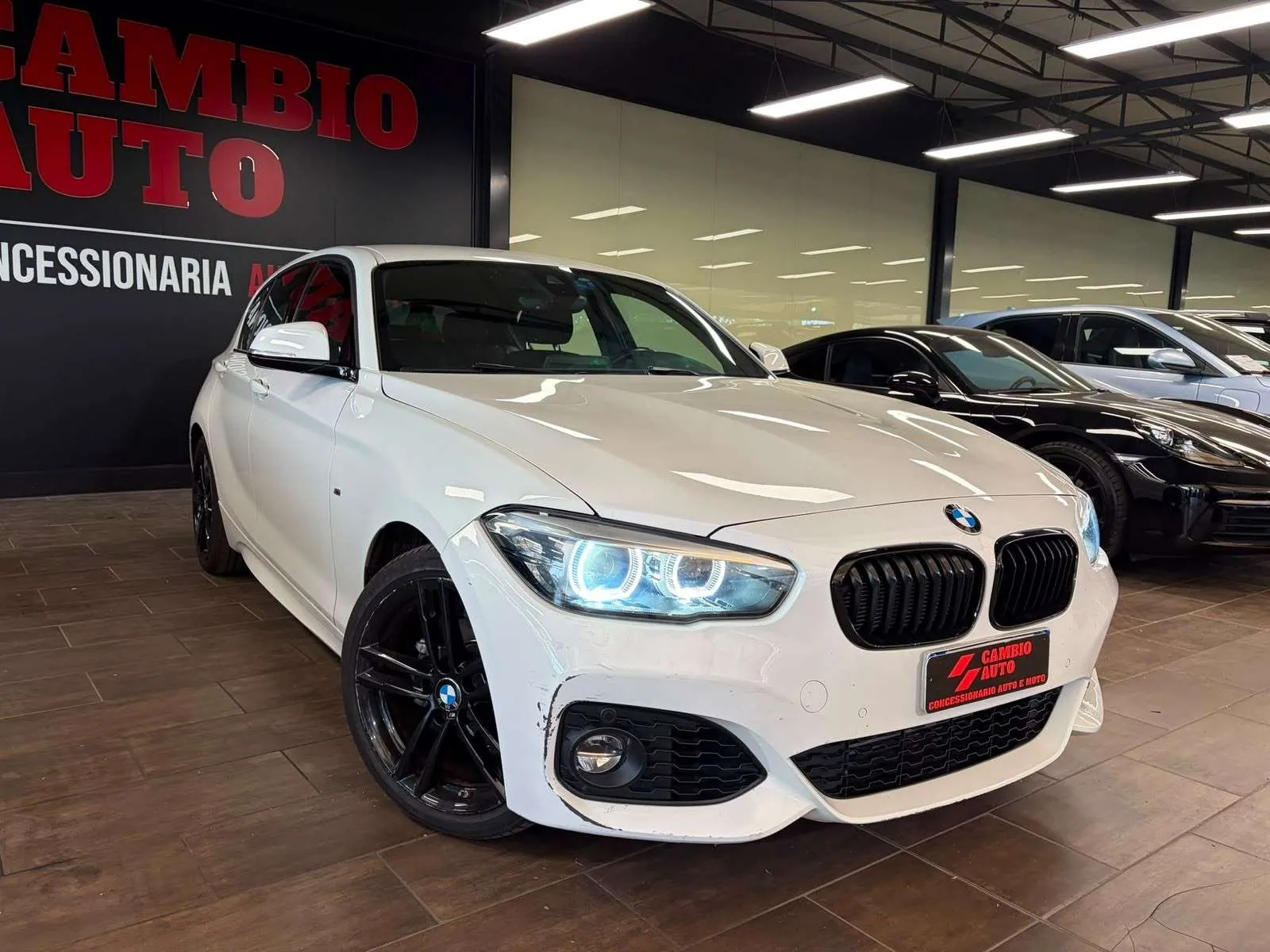 BMW 118I 2018 photo 3