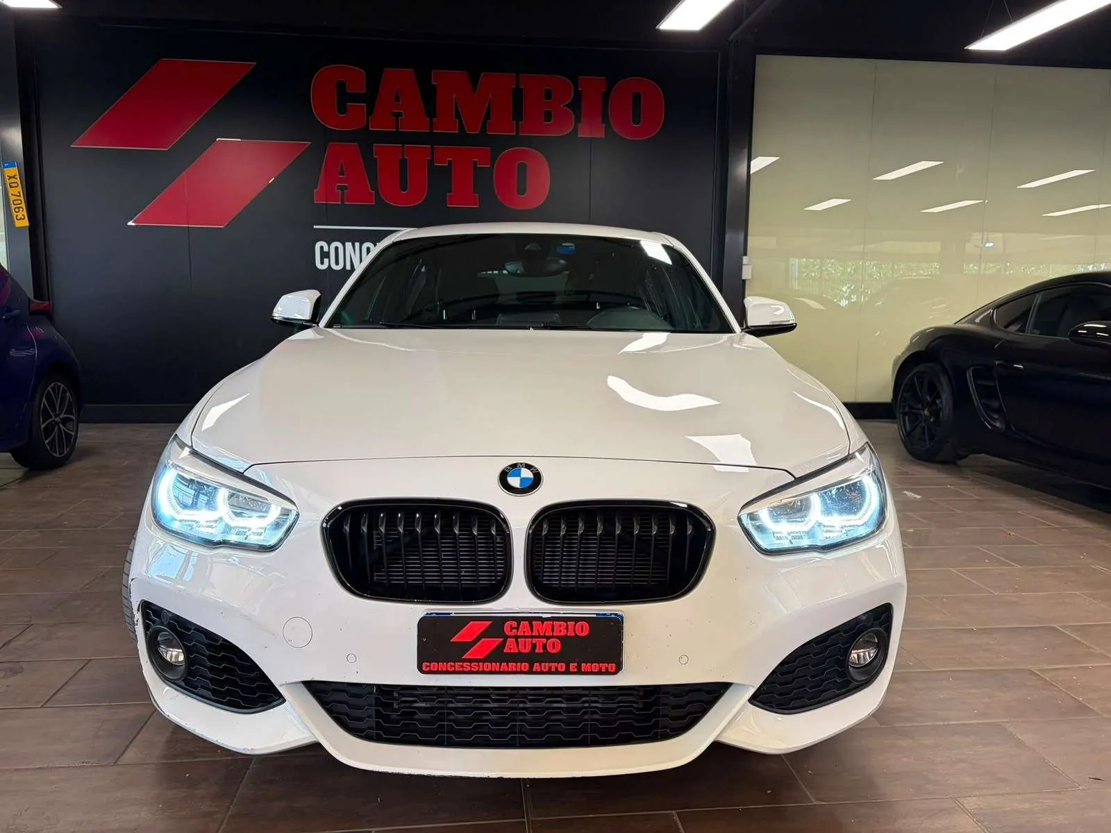 BMW 118I 2018 photo 2