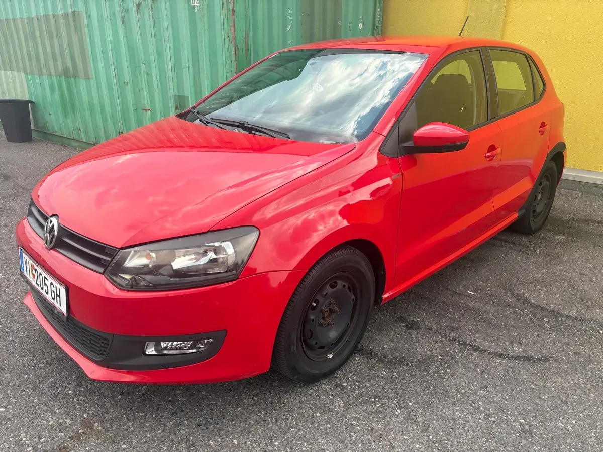 Volkswagen Polo 2012 photo 2