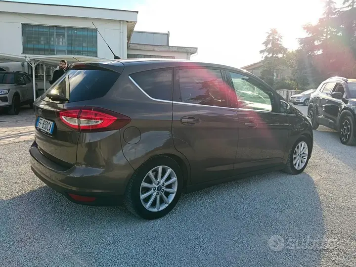 Ford C-Max 2016 photo 2