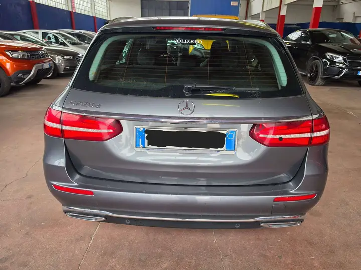 Mercedes-Benz E 220D 2019 photo 5