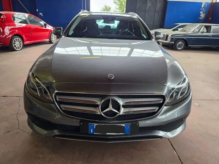 Mercedes-Benz E 220D 2019 photo 2