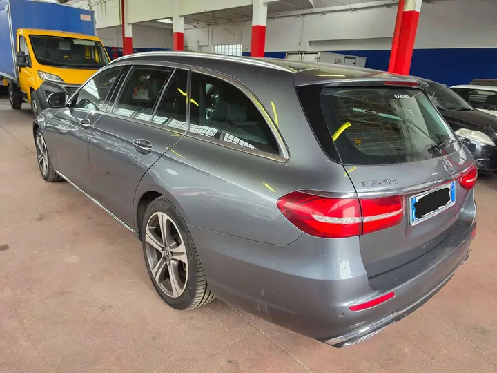 Mercedes-Benz E 220D 2019 photo 4