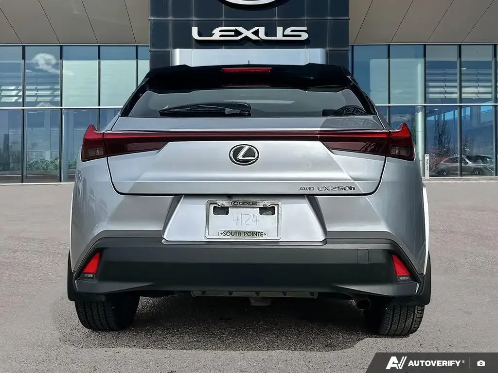 Lexus Ux 2024 photo 5
