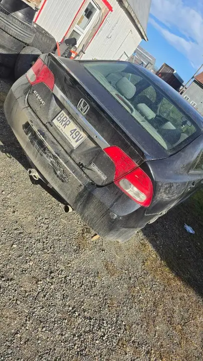 Honda Civic 2005 photo 3