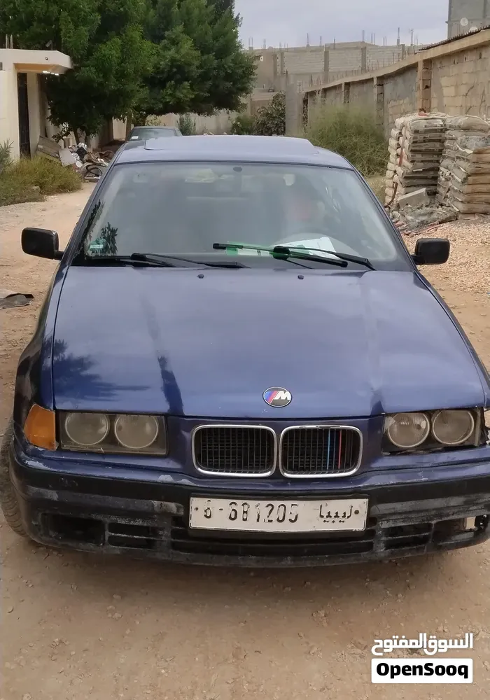 BMW 1 Series 2000 photo 3