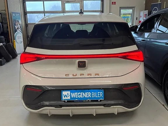 Cupra Born 2023 photo 5