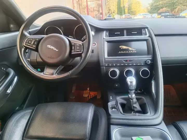 Jaguar E-Pace