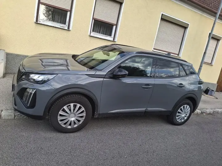 Peugeot 2008 2024 photo 2
