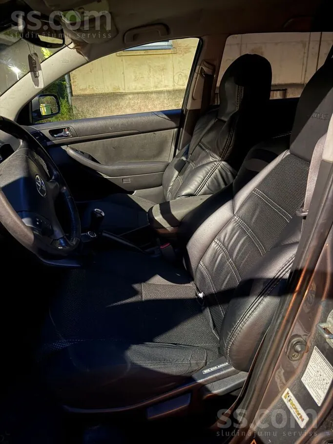 Toyota Avensis 2005 photo 5