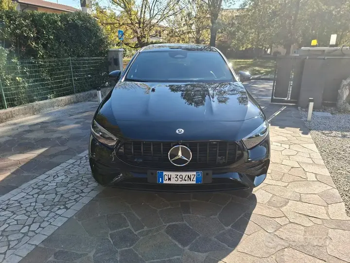Mercedes-Benz A 200 2024 photo 3