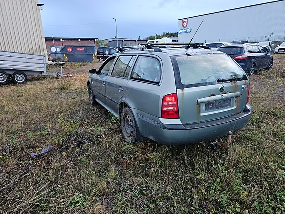 Skoda Octavia 2002 photo 4