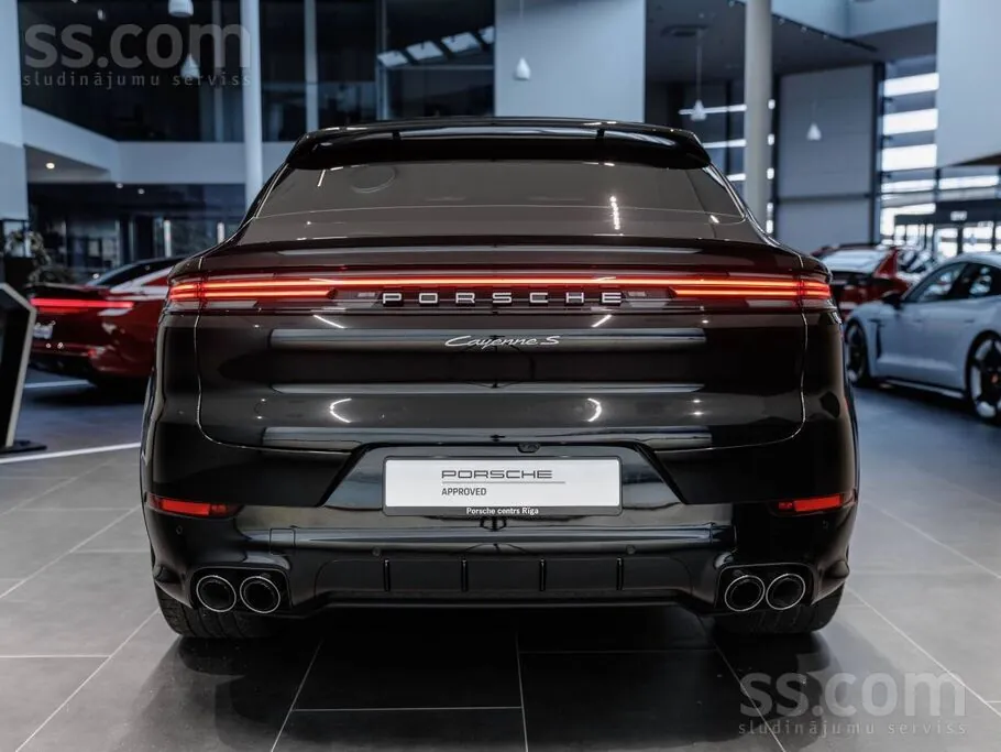 Porsche Cayenne 2024 photo 3