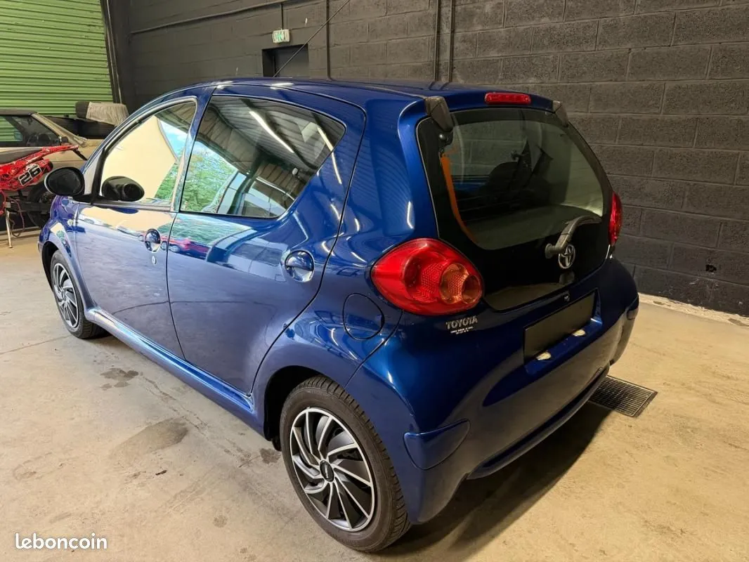 Toyota Aygo 2008 photo 3