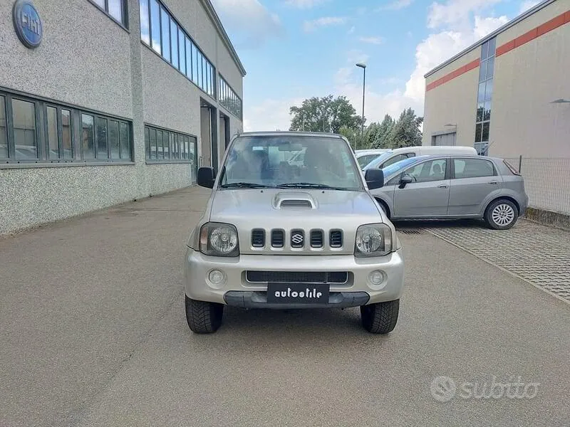 Suzuki Jimny 2005 photo 2