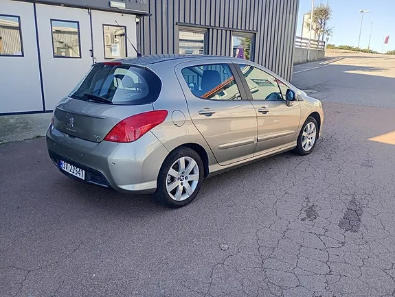 Peugeot 308 2012 photo 5