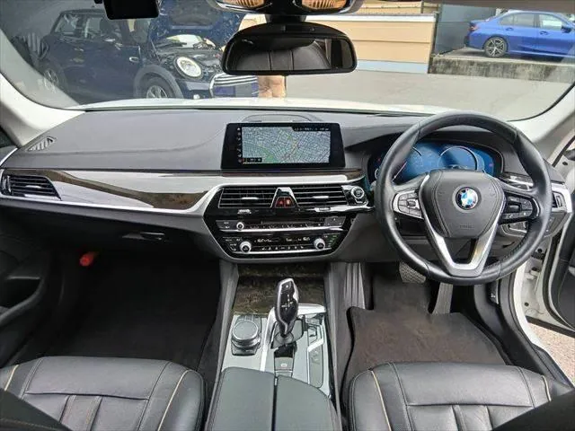 BMW 5 Series 2017 photo 3