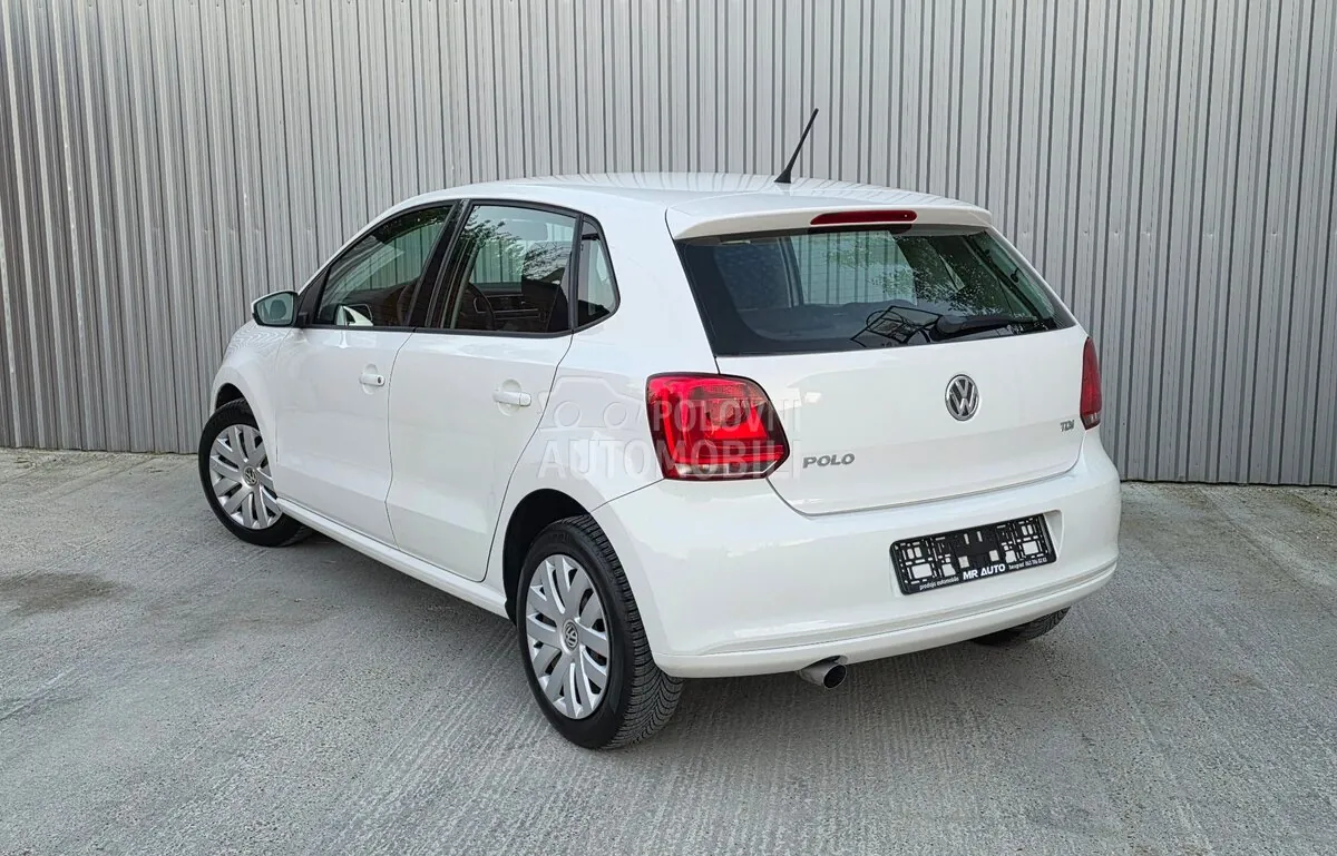 Volkswagen Polo 2010 photo 5