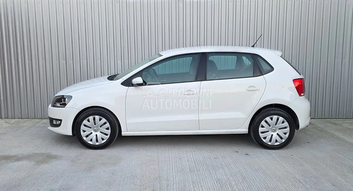 Volkswagen Polo 2010 photo 4