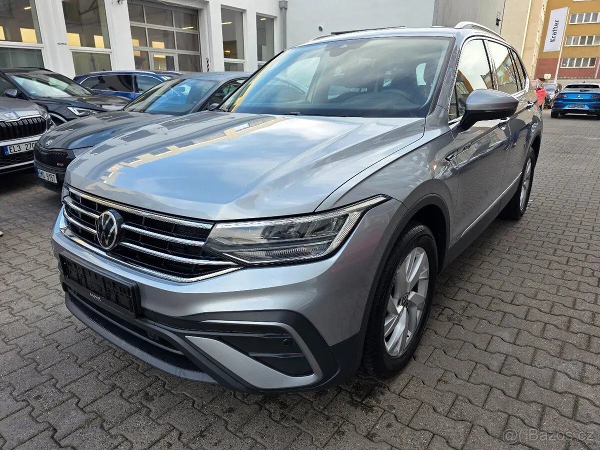 Volkswagen Tiguan Allspace 2023 photo 3