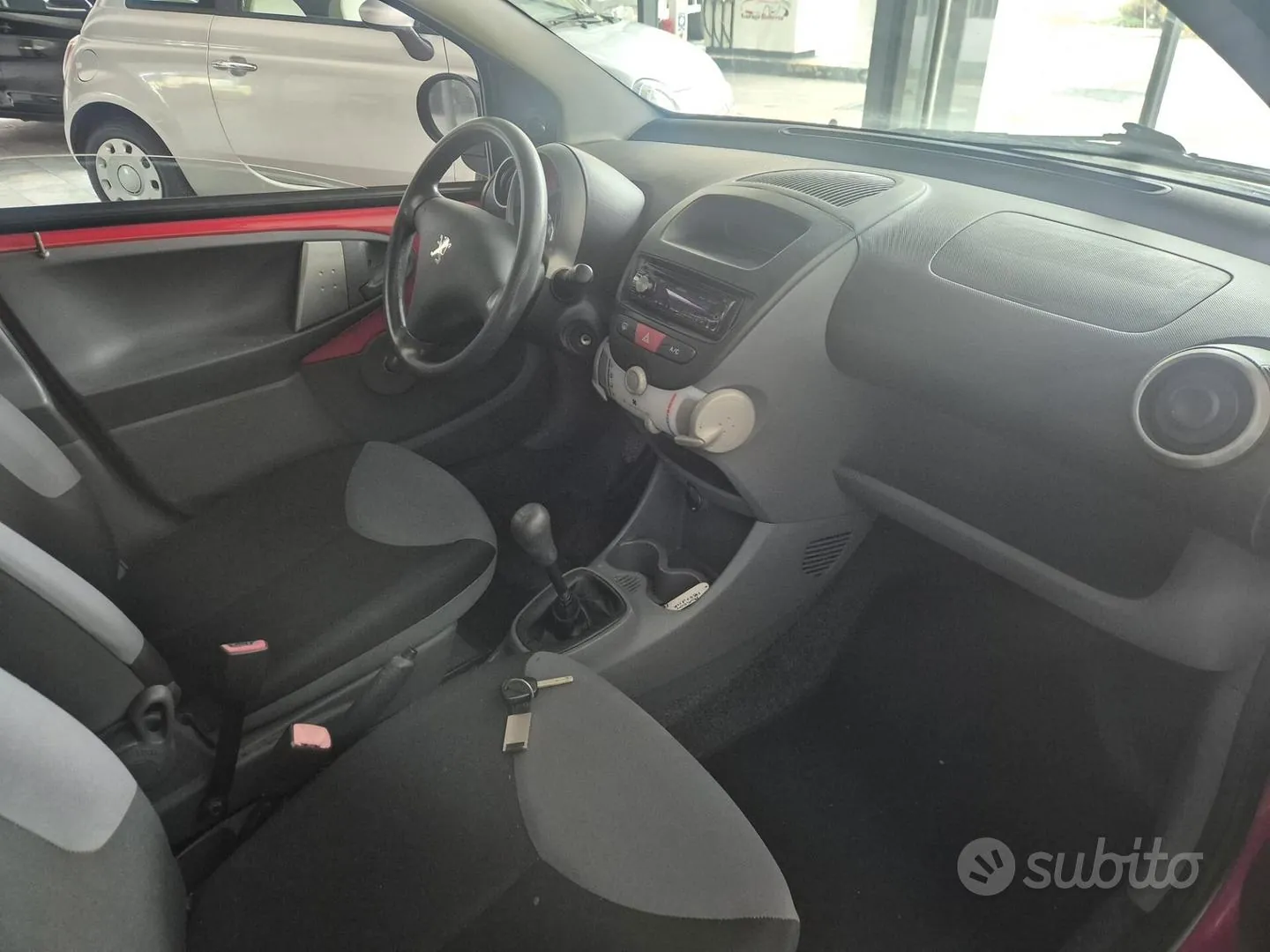 Peugeot 107 2008 photo 5