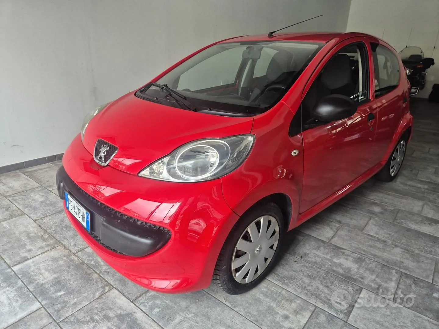 Peugeot 107 2008 photo 4