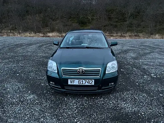 Toyota Avensis 2004 photo 4