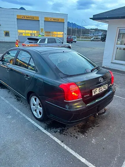 Toyota Avensis 2004 photo 3
