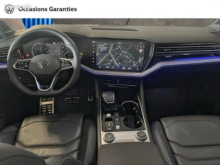 Volkswagen Touareg 2023 photo 3