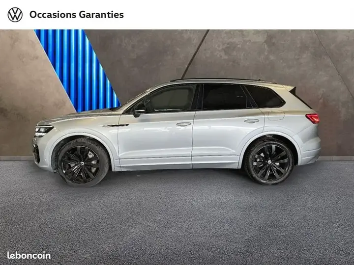 Volkswagen Touareg 2023 photo 2