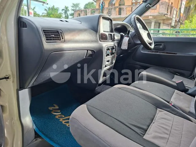 Toyota Noah 2006 photo 5