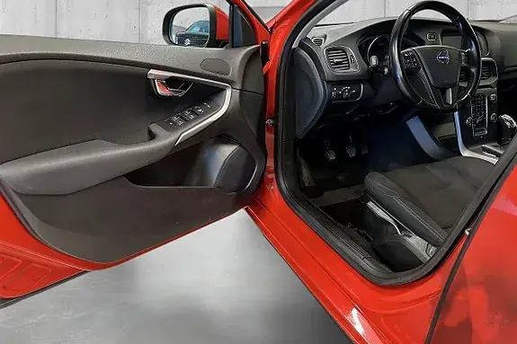 Volvo V40 2014 photo 5