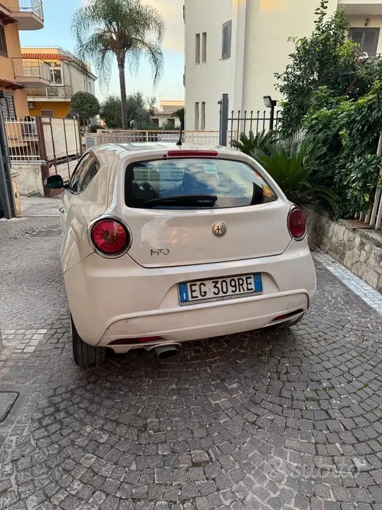 Alfa Romeo Mito 2011 photo 4