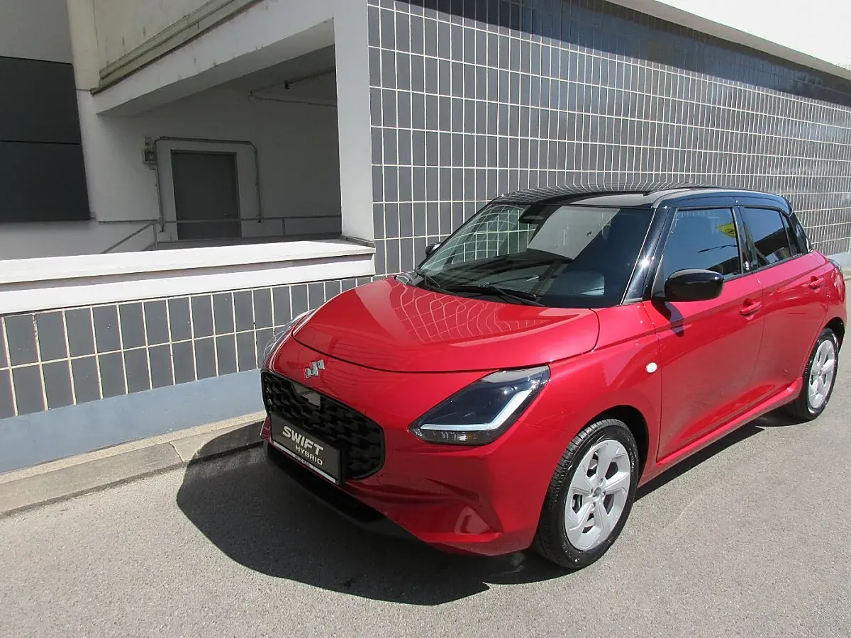 Suzuki Swift photo 2