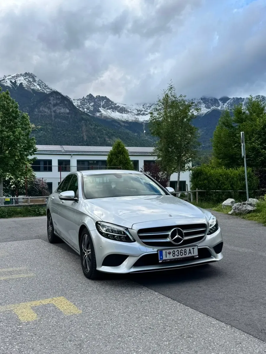 Mercedes-Benz C-Class 2019 photo 2