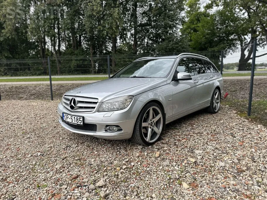 Mercedes-Benz C200 2009 photo 2