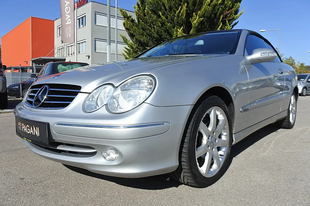 Mercedes-Benz Clk-Class 2005 photo 3