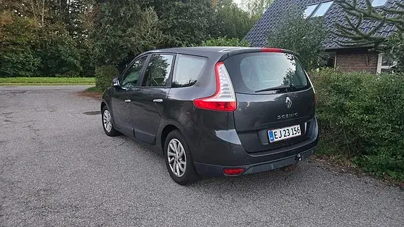 Renault Grand Scenic Iii 2010 photo 5