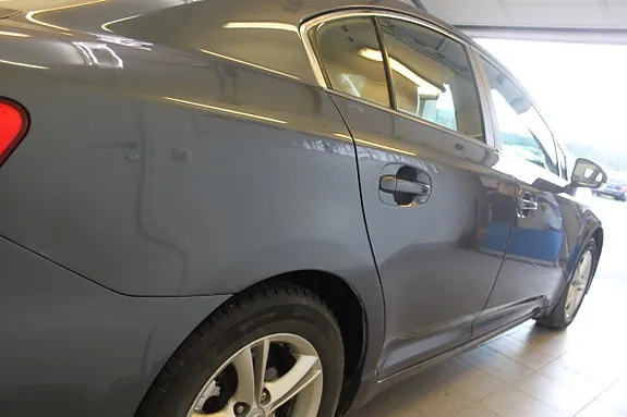Toyota Avensis 2013 photo 5